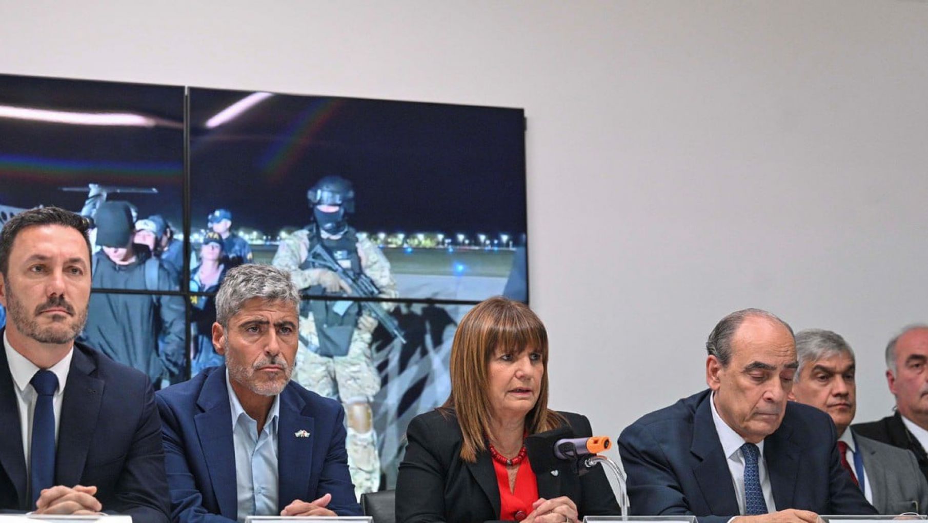 Bullrich consideró "un éxito importante" deportar a los familiares del líder narco ecuatoriano