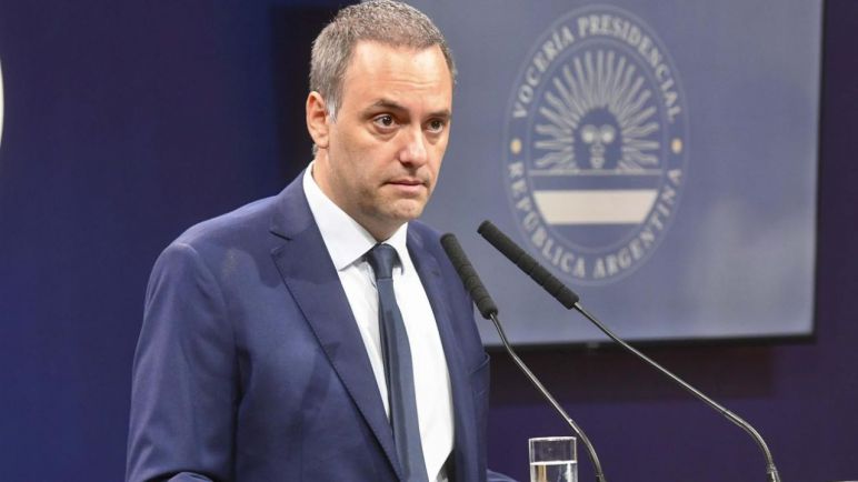 Cúal fue la explicación de Adorni tras la caída de la Ley Ómnibus