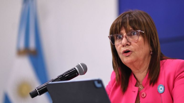Bullrich lamentó el fracaso de la Ley Ómnibus y pidió "animarse a dar el paso del cambio".