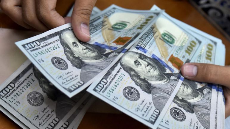 Economía recompró más de US$7.500 millones de deuda: es casi el 30% de la base monetaria