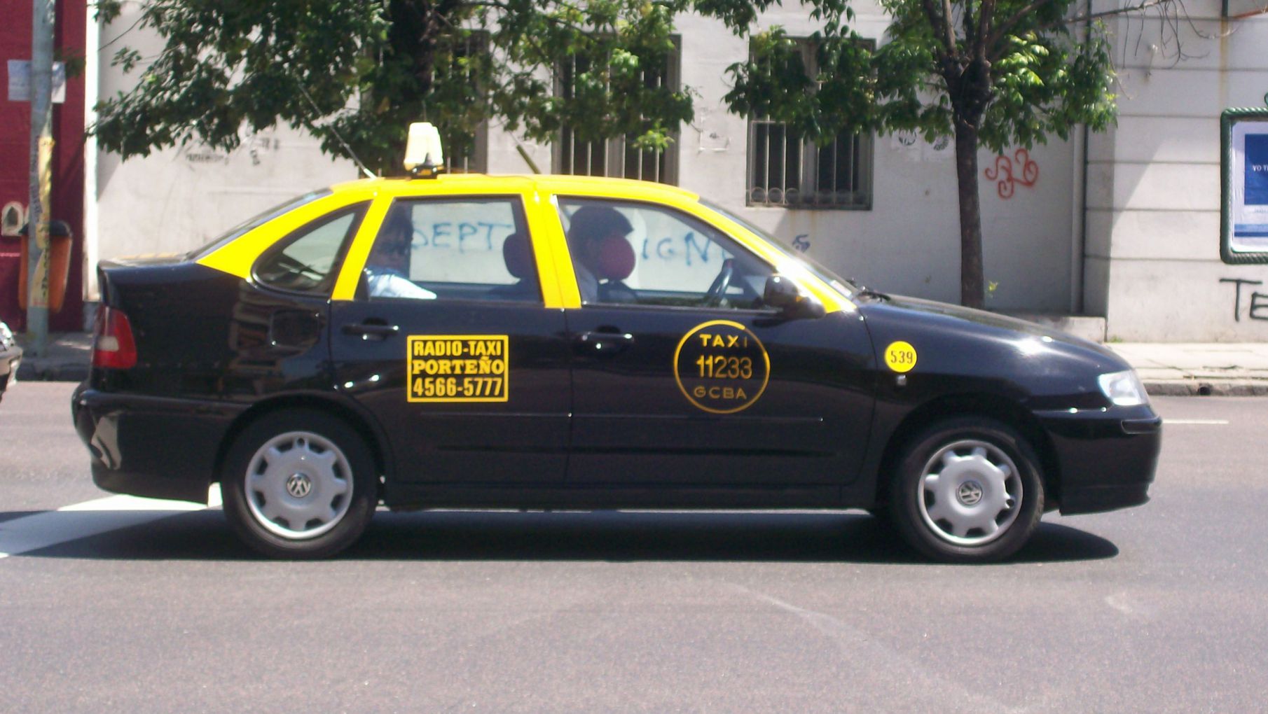 Aumentan los taxis en Capital Federal: cuánto costará el horario diurno y la bajada de bandera