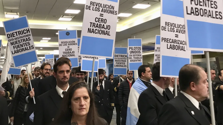 Vuelven los paros de Aeronavegantes en Aeroparque