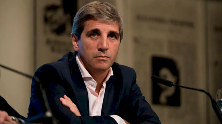 Caputo toma US$27 millones del Banco Central para pagar deuda