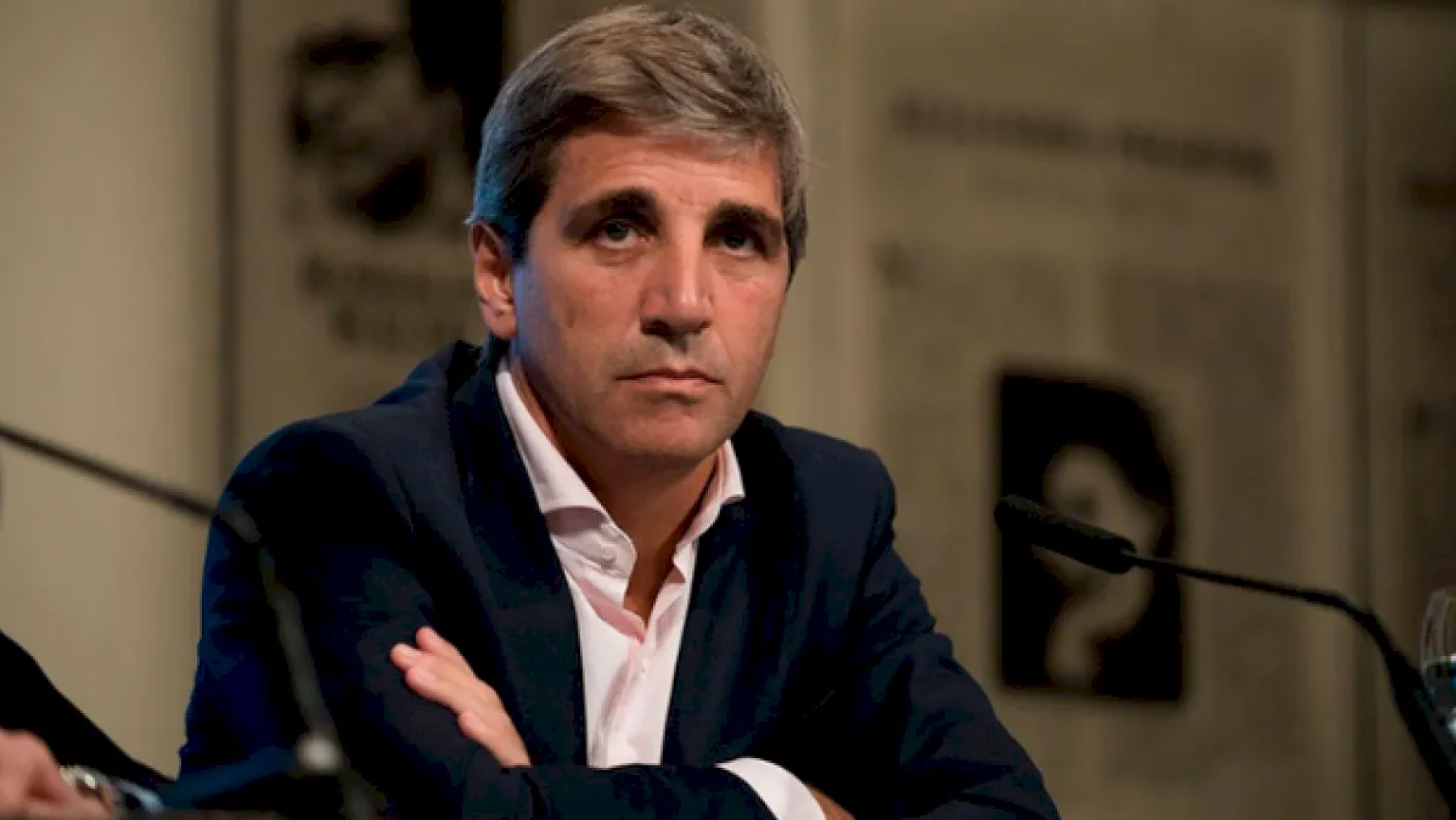 Caputo toma US$27 millones del Banco Central para pagar deuda