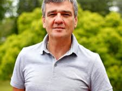 El ex Ministro de Acción Social denunció que persistieron prácticas corruptas y extorsivas en los planes sociales