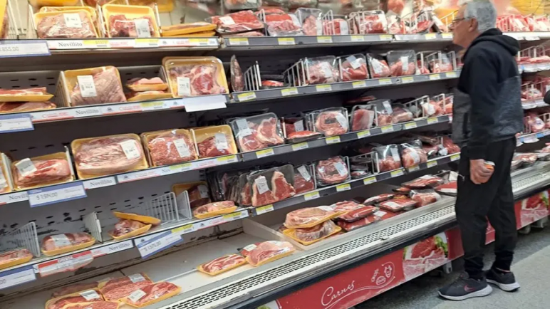 El consumo sigue en picada y en mayo se desplomó 14,5%