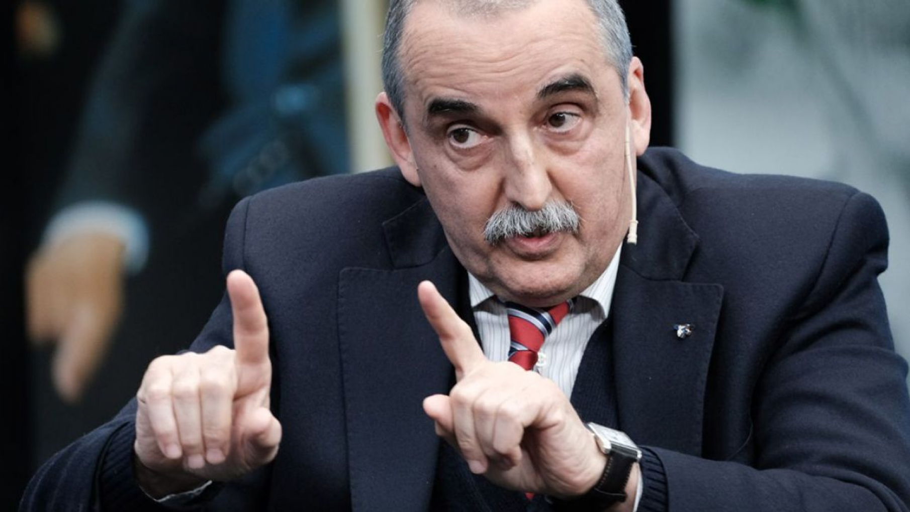 Según Moreno a este ritmo, Milei no termina el mandato