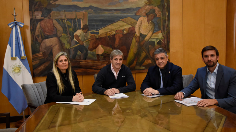 Jorge Macri aseguró que la reunión con Luis Caputo por coparticipación fue "tensa"