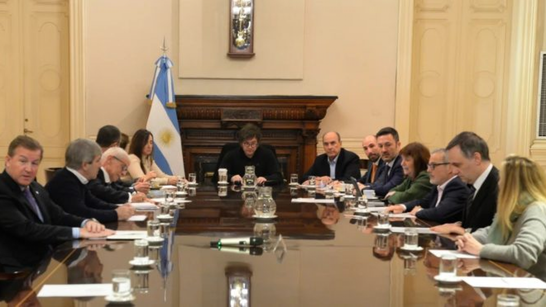 Javier Milei encabeza nueva reunión de Gabinete con la presencia de Villarruel tras la tensión interna