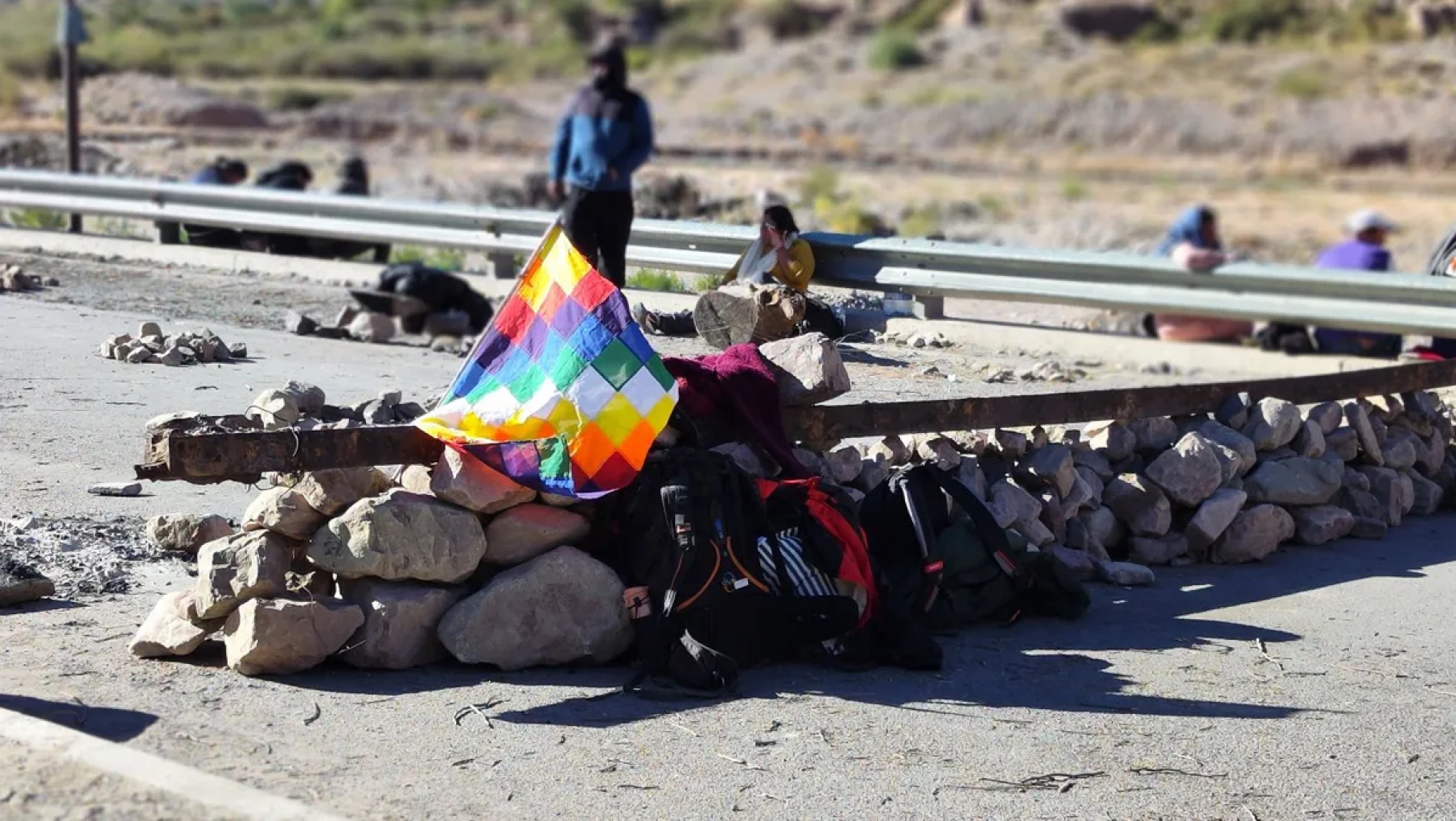 Grupos cercanos a Evo Morales bloquean municipios en La Paz y exigen la renuncia de Arce