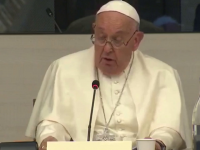 En un encuentro Mundial de Movimientos Populares, el Papa criticó el Gobierno