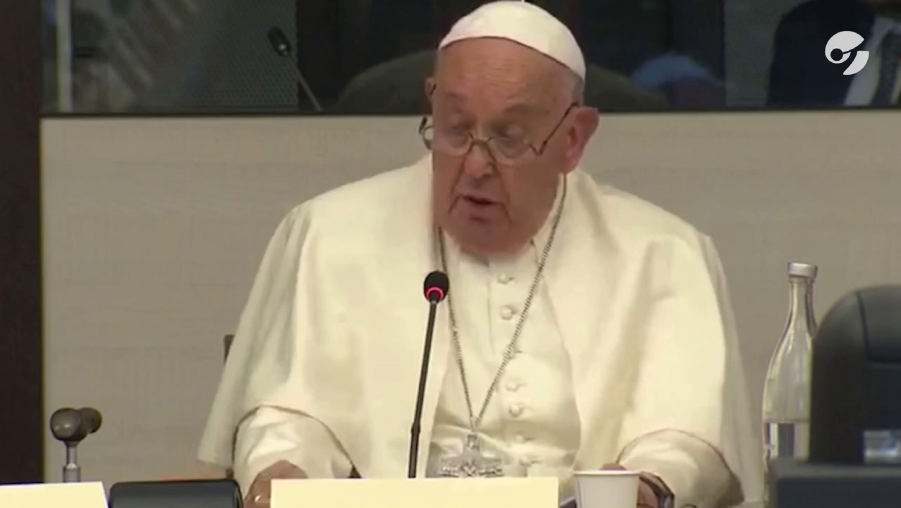 En un encuentro Mundial de Movimientos Populares, el Papa criticó el Gobierno