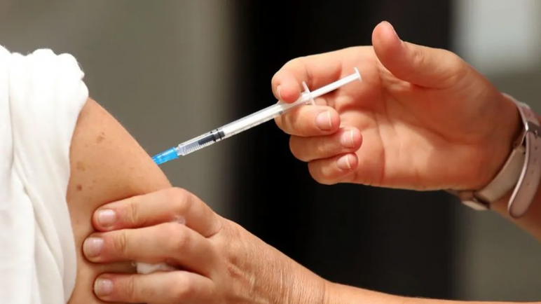 Comienza el esquema de vacunación contra el Dengue en la Ciudad