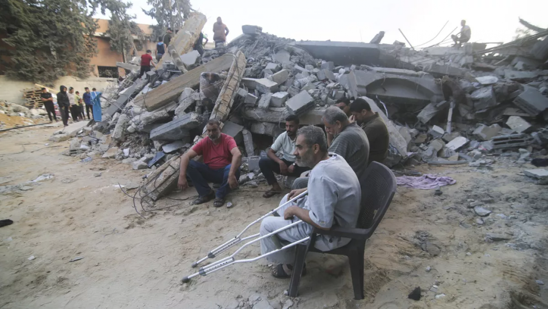 En medio del conflicto en medio oriente, Israel atacó Siria y Líbano