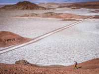 La Empresa China Hanaq Group tiene el acuerdo para explotar el Litio en Salta