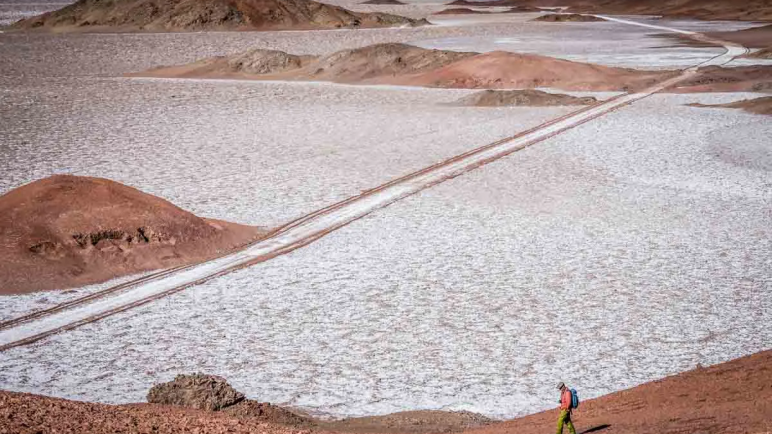 La Empresa China Hanaq Group tiene el acuerdo para explotar el Litio en Salta
