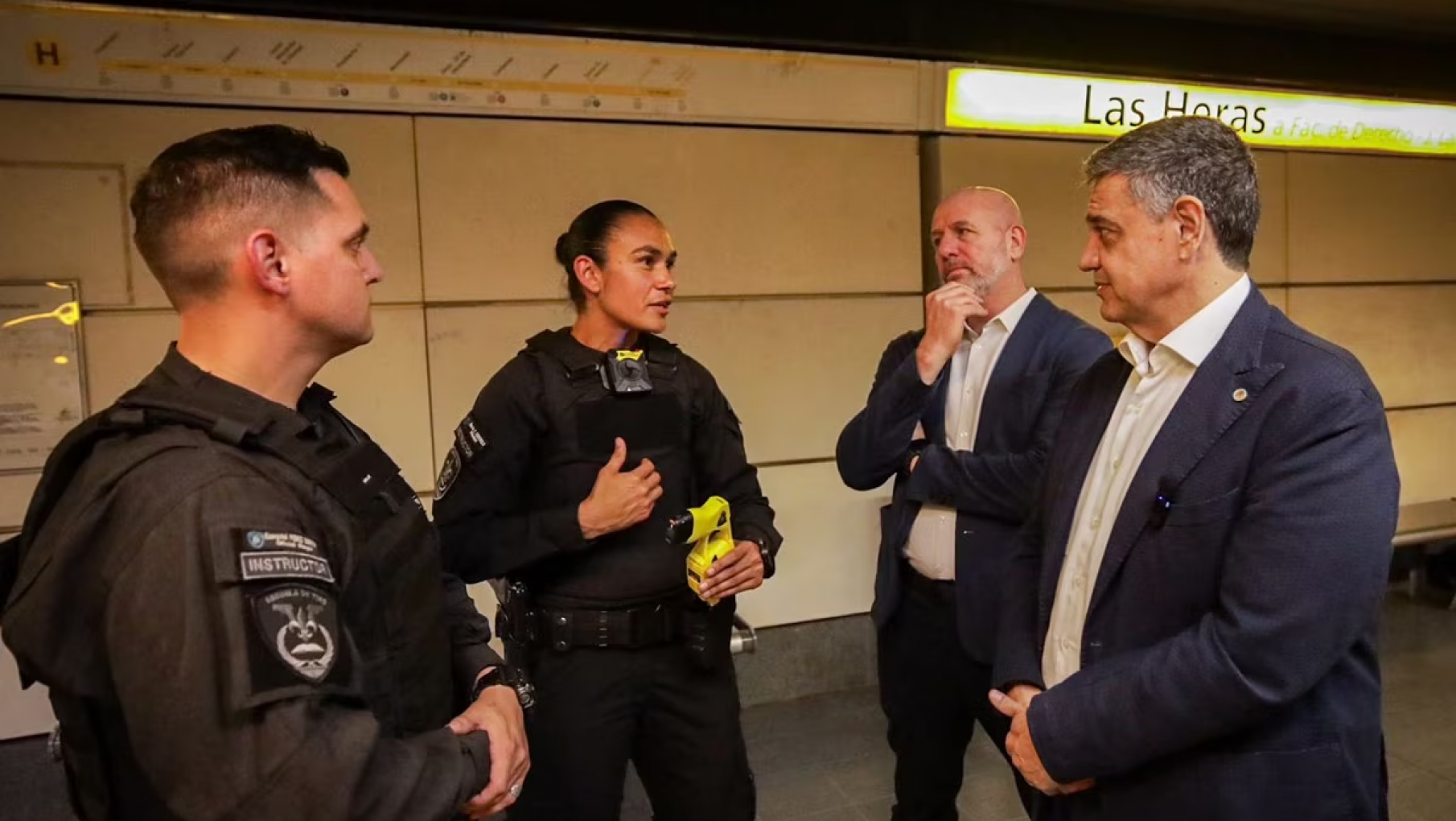 Los policías de la Ciudad usarán las pistolas Taser en las líneas del subte para mayor seguridad