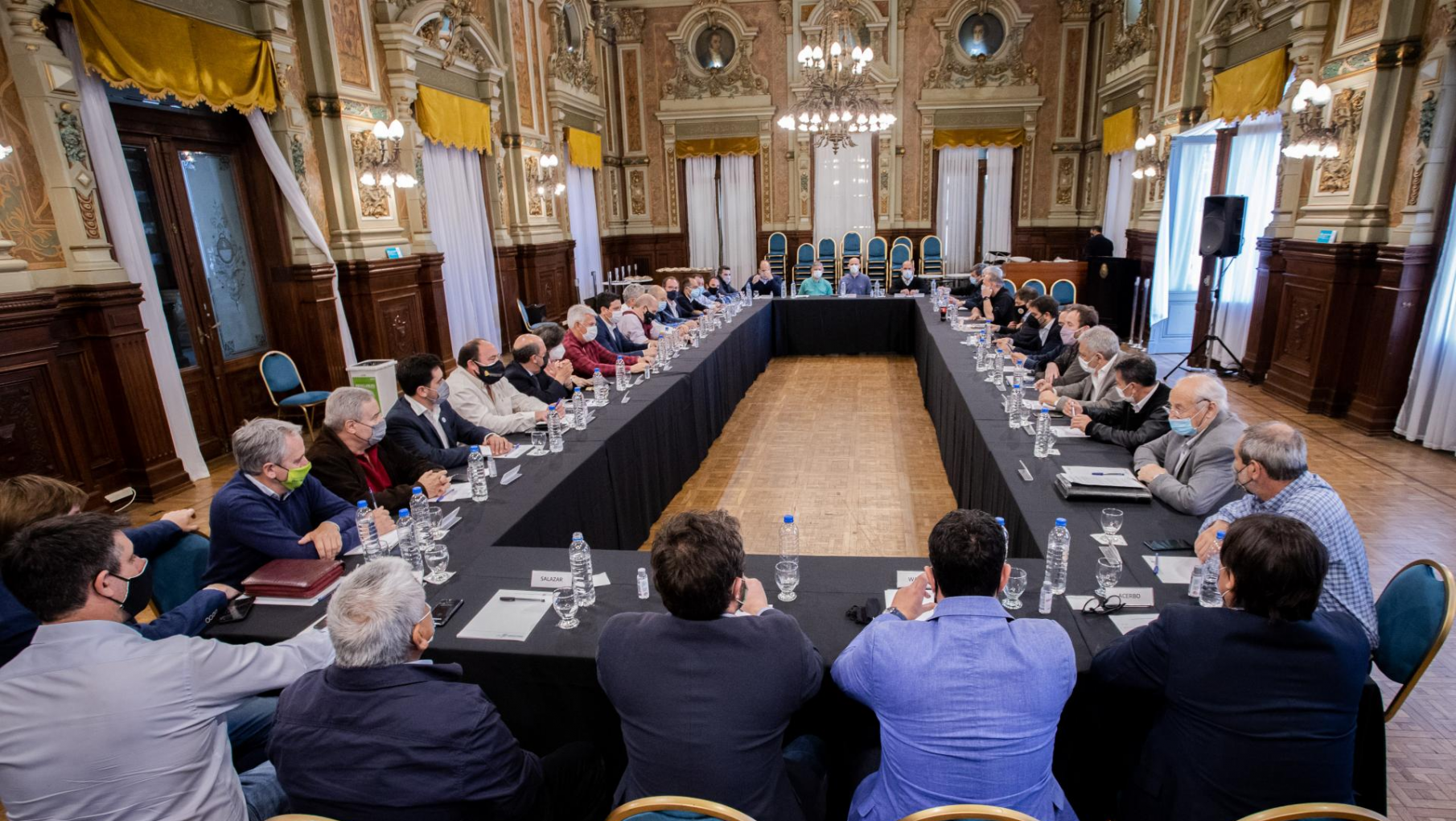 Reunión de Kicillof con Intendentes del Conurbano