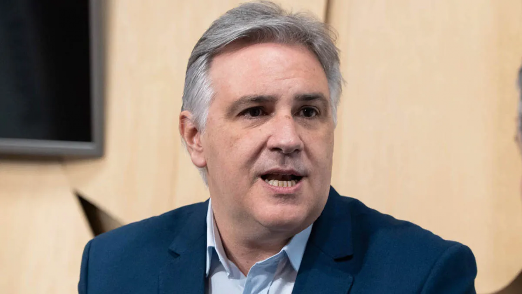 Para Llaryora la aparición de Cristina en el PJ, es funcional a Javier Milei