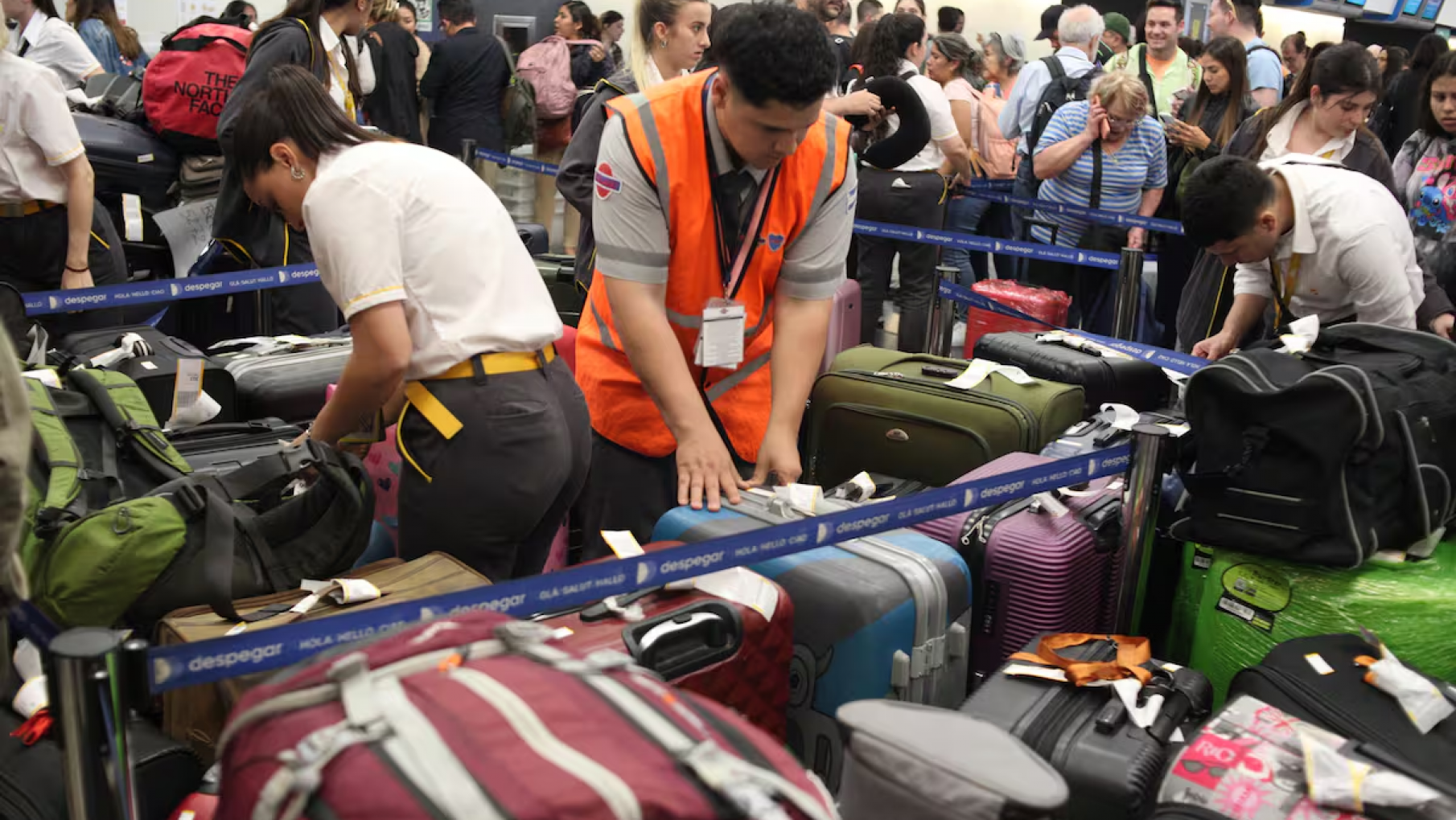 Siguen los paros en Aeroparque, ahora son los controladores aéreos