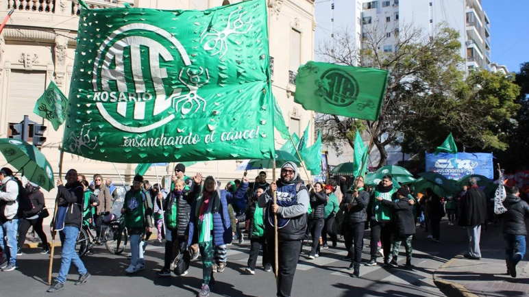 Finalmente los trabajadores estatales paran el 5 de Diciembre
