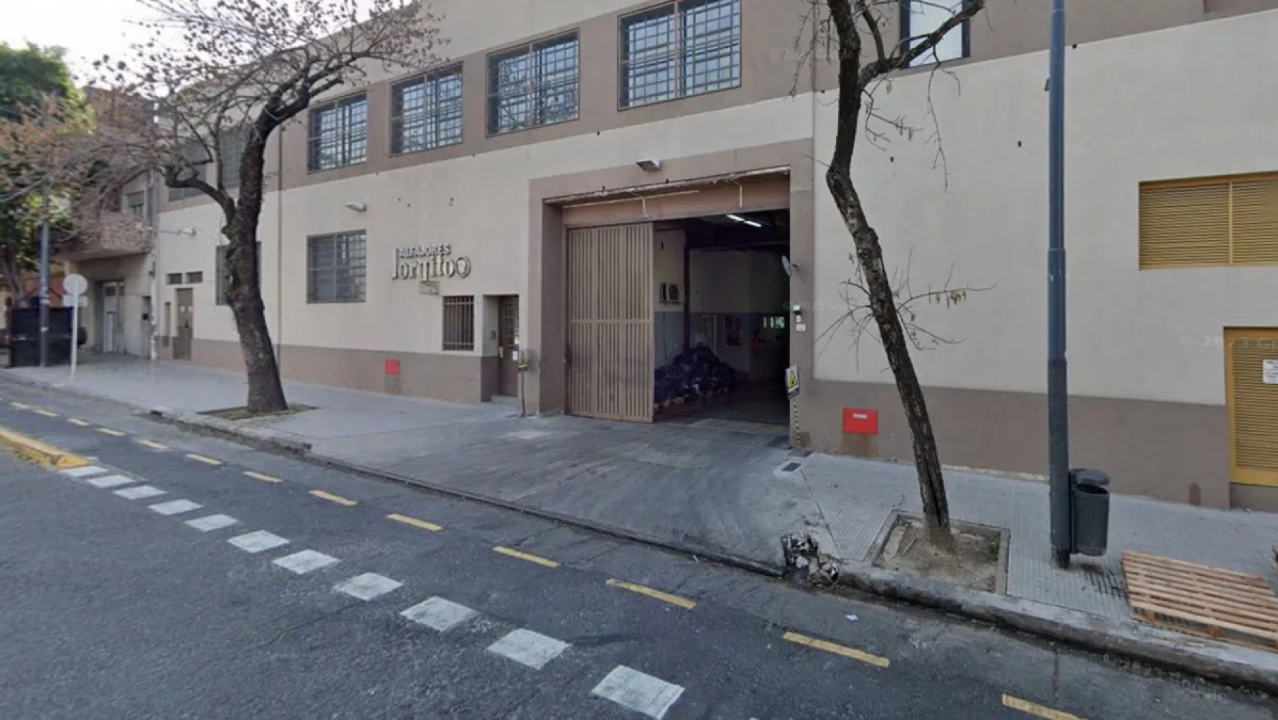 En Boedo se incendió la famosa fábrica de Alfajores "Jorgito"