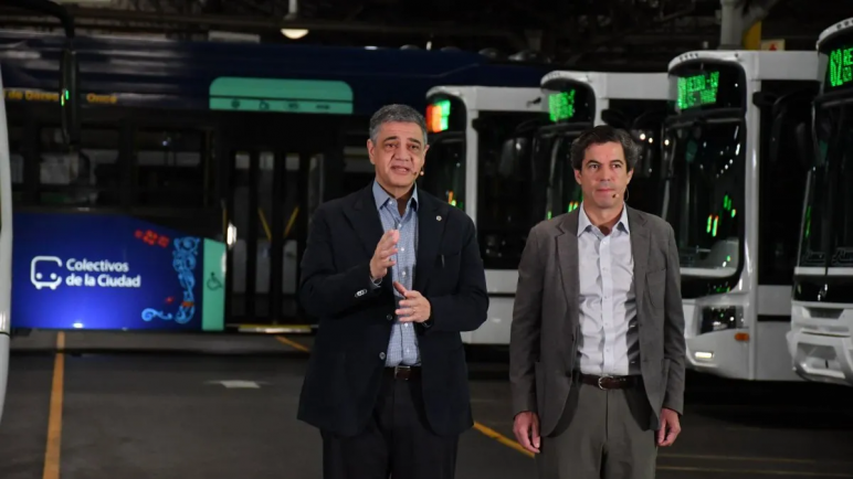 Con la presencia de Jorge Macri, se presento el plan de modernización de las líneas de Colectivos