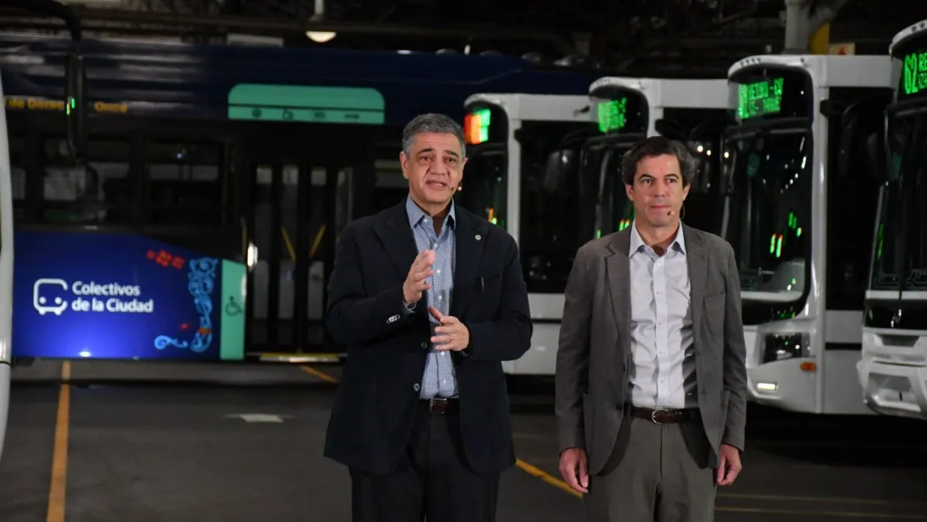 Con la presencia de Jorge Macri, se presento el plan de modernización de las líneas de Colectivos