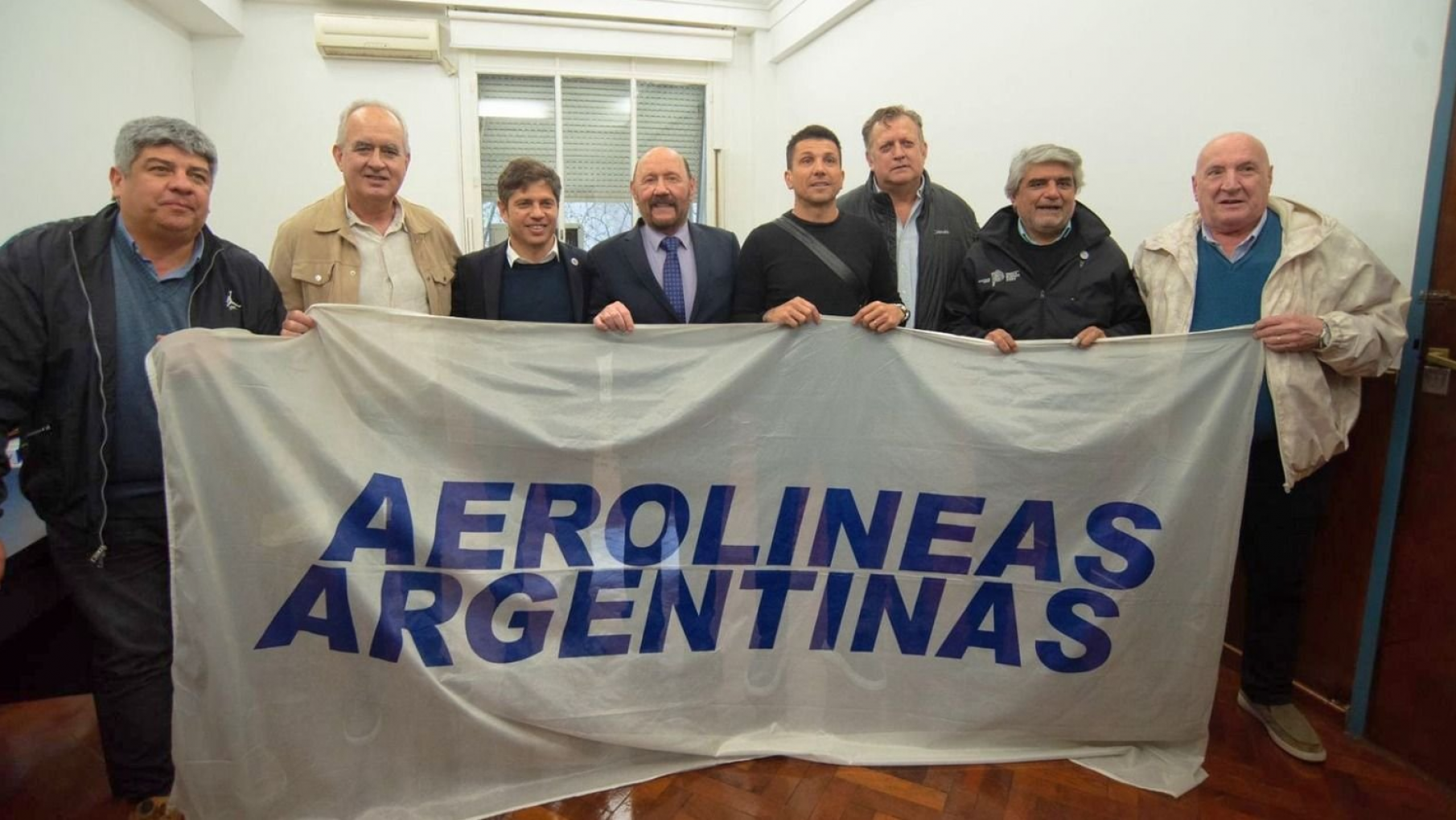 Kicillof advierte: "Buenos Aires no permitirá la venta de Aerolíneas"