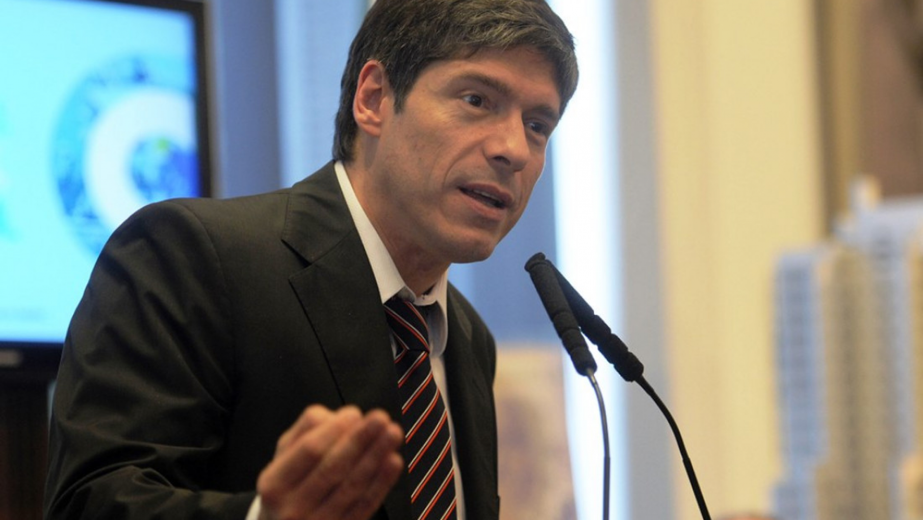 Desde el Kiciillofismo impulsan a Abal Medina para disputarle la ciudad a Santoro