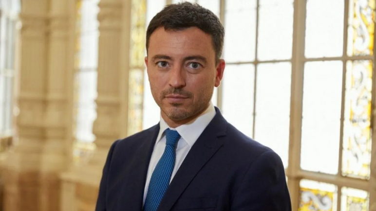 La UCR exige incluir Presupuesto 2025 y baja de retenciones en extraordinarias