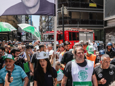 Frente a Capital Humano hubo incidentes entre Prefectura y manifestantes de ATE