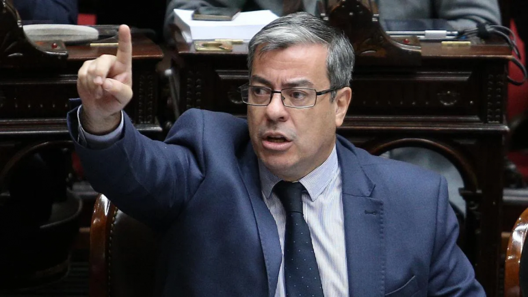 Gerardo Martínez repudio el pedido de Milei a Kicillof para que renuncie