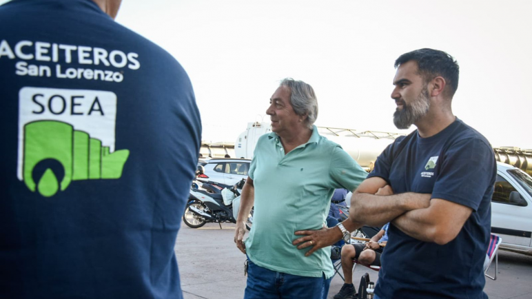 Los aceiteros de San Lorenzo , levantaron la huelga ante la intimación de la Secretaría de Trabajo