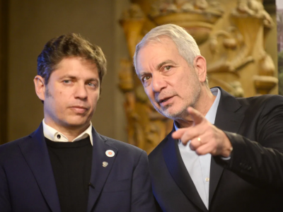 Kicillof y Alak S inauguraron las obras de la plaza San Martín en La Plata