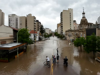 A un mes del temporal,: Bullrich anunció subsidios para comerciantes y empresas