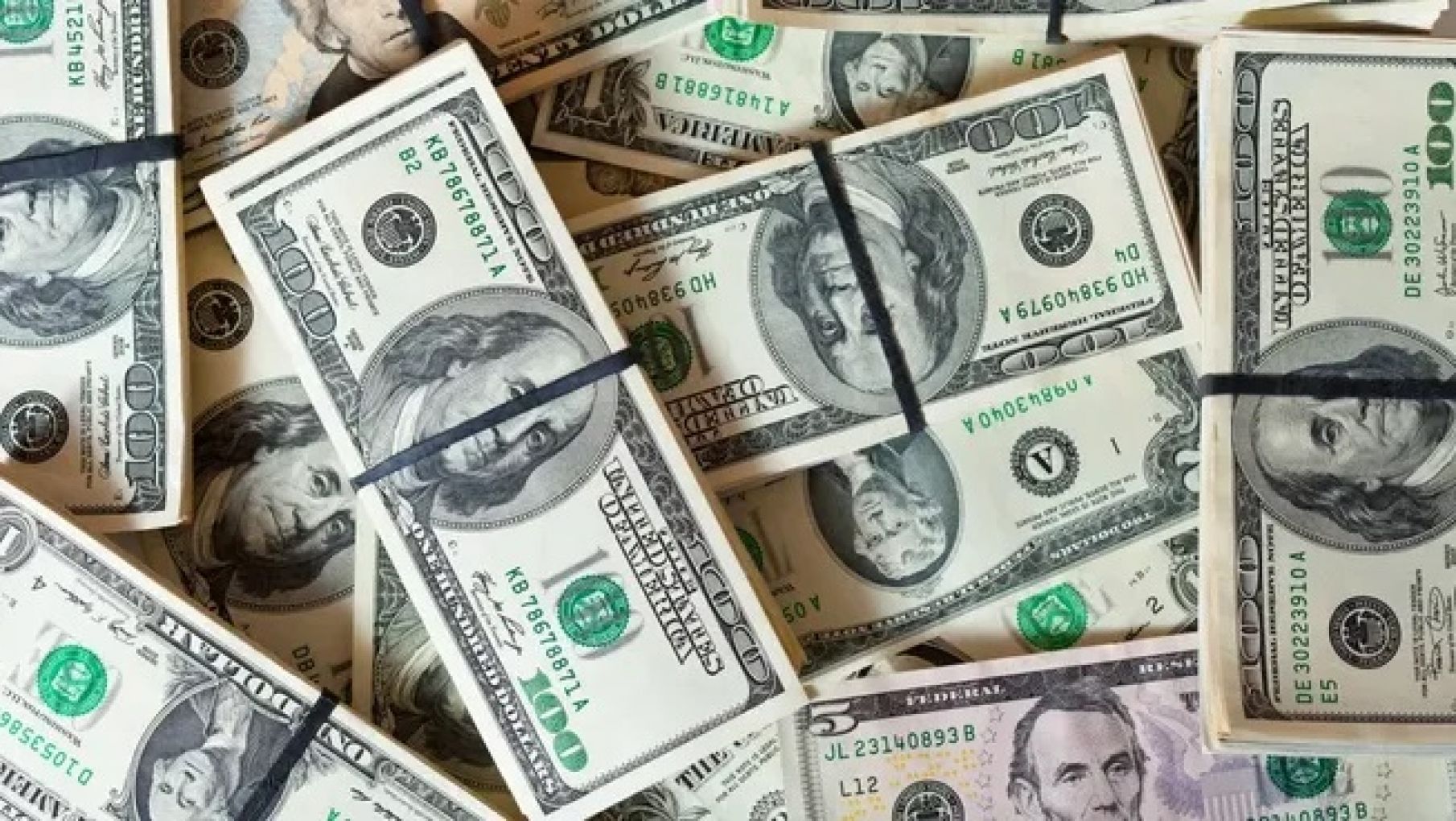 Dólar entre bandas, día 3: el mayorista opera en leve alza y la brecha se mantiene en mínimos