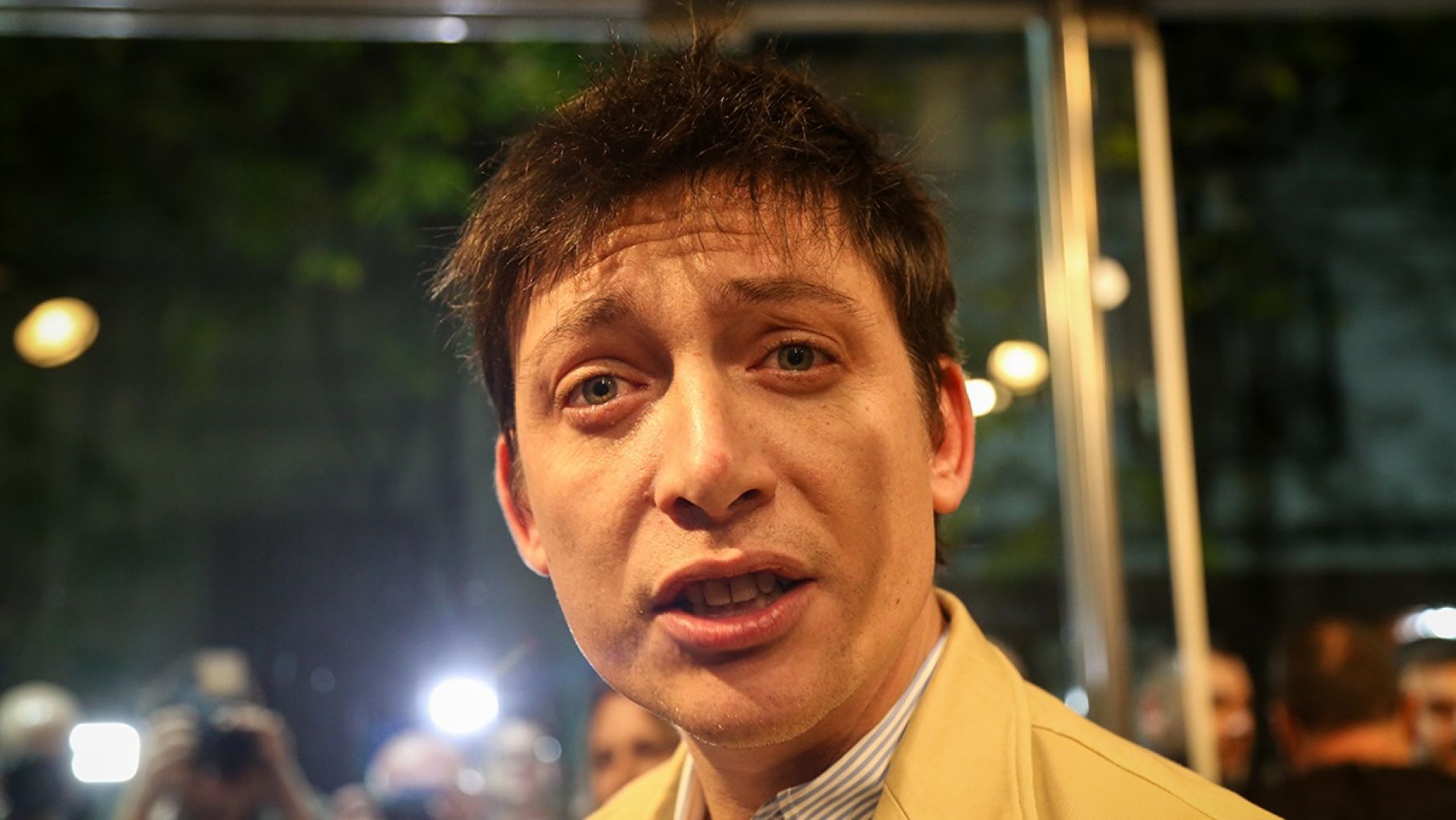 Incidente en la antesala del debate porteño: Santiago Caputo acusado de intimidar a un Fotógrafo