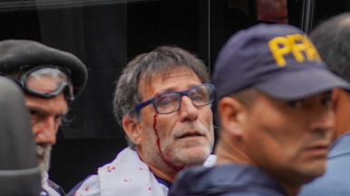 Fue demorado por la Policia el Padre Paco en la marcha de Jubilados de los miercoles