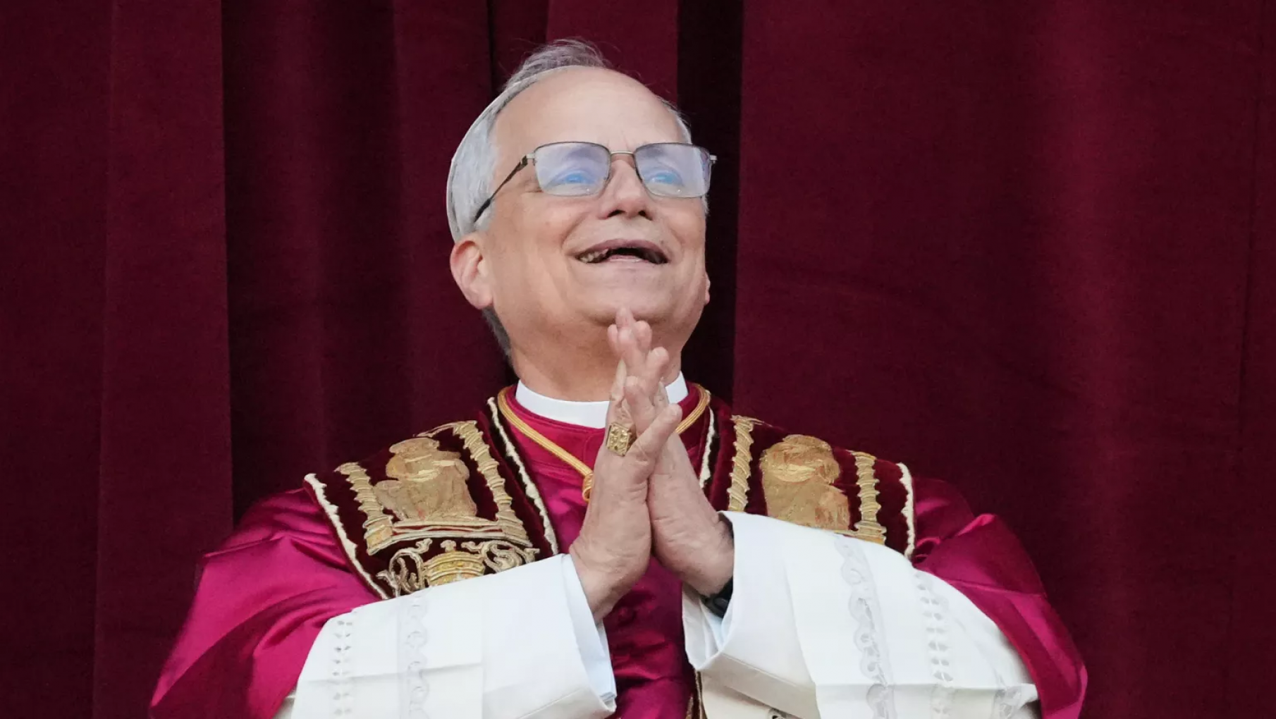 El nuevo Papa es nacido en EEUU, con raíces europeas y nacionalidad Peruana