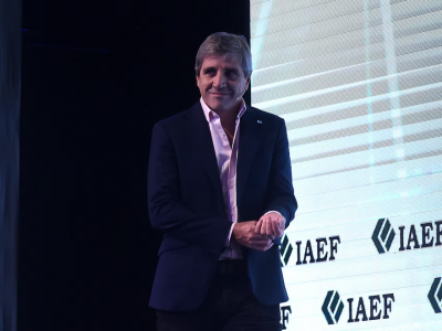 Caputo anticipa "colapso" de la inflación y defiende política cambiaria