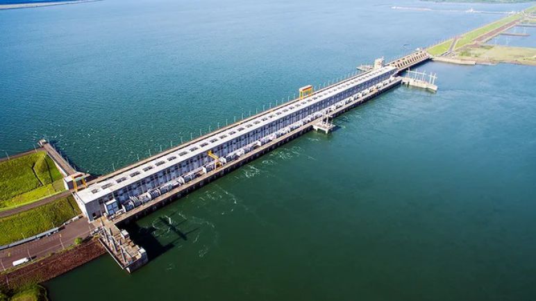 Histórico acuerdo por Yacyretá: Argentina pagará menos por la energía y el Tesoro respira