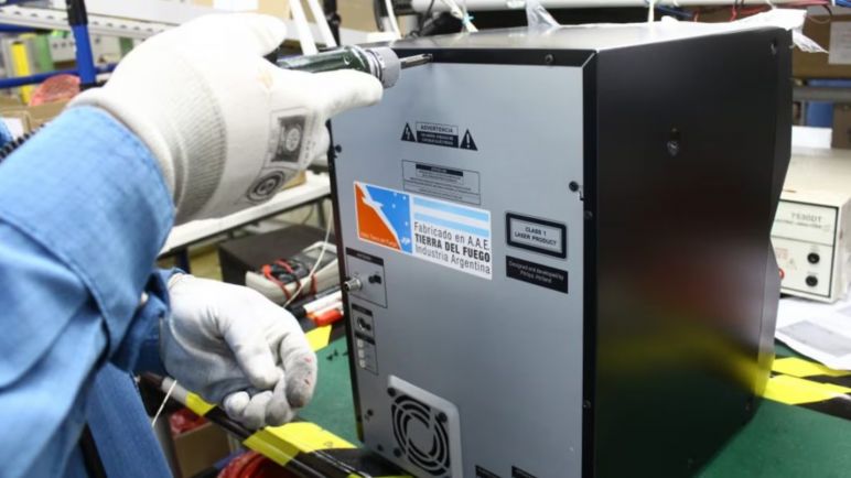 Adiós a los intermediarios: El Gobierno abre una nueva vía para comprar electrónica de Tierra del Fuego más barata