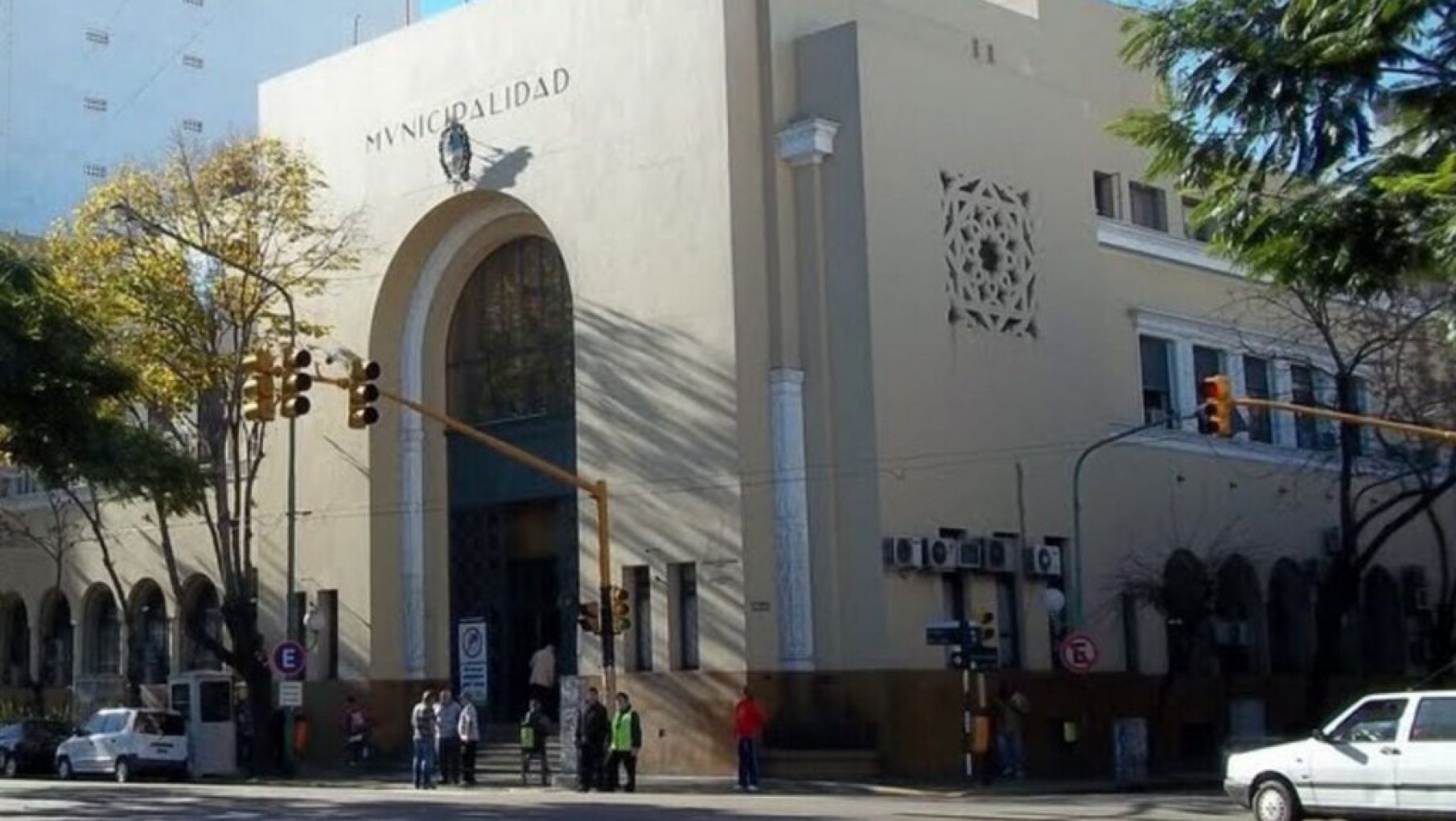 Vicente López: trabajadores municipales acordaron una suba salarial del 22% para 2025