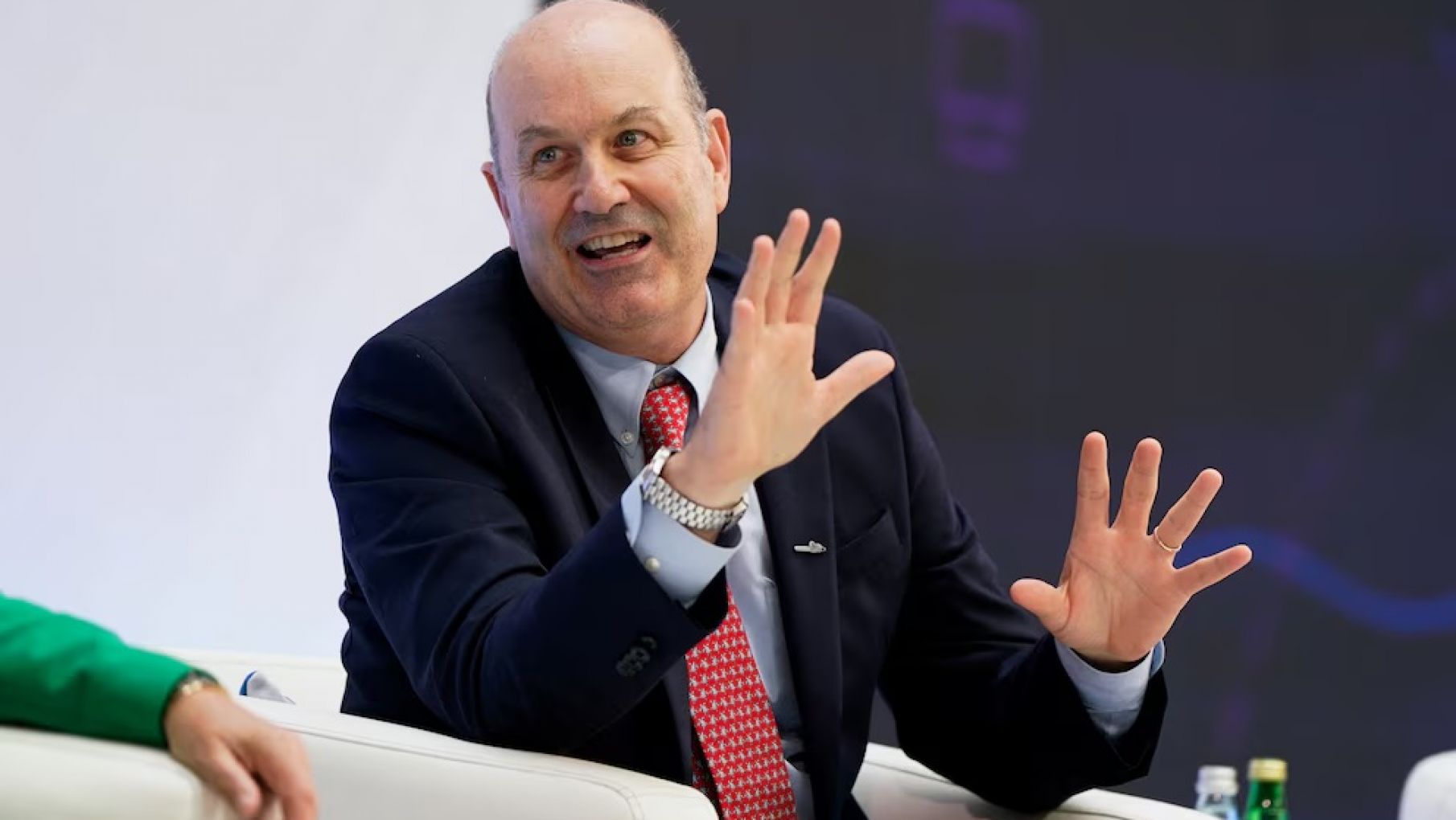 Sturzenegger: "Con una tasa del 4%, a la gente le conviene comprar antes que alquilar" y anticipa un boom de créditos hipotecarios