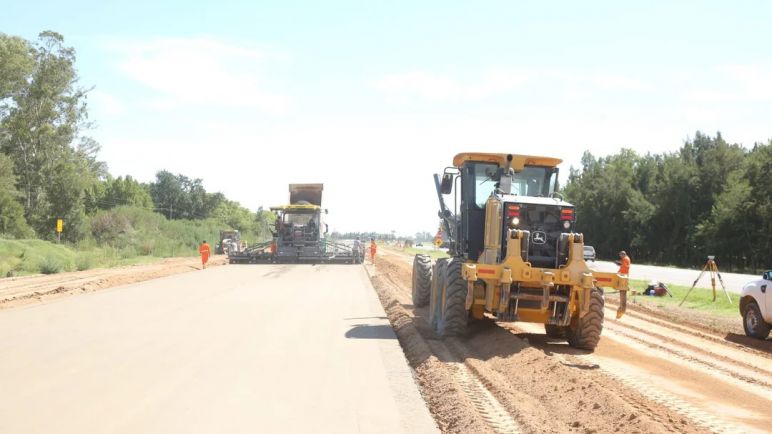 Entre el cemento y el ajuste: El incierto futuro de la obra pública en Argentina bajo el gobierno de Milei