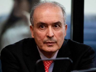 José López se entregó en Comodoro Py y es el primer detenido tras la confirmación de la causa Vialidad