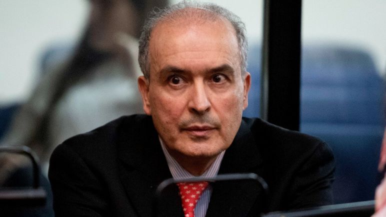 José López se entregó en Comodoro Py y es el primer detenido tras la confirmación de la causa Vialidad