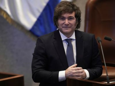 Milei retoma la escena con acto clave en La Plata