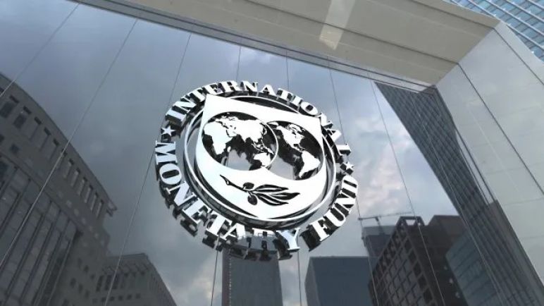Con las reservas en foco, la misión del FMI llega a Argentina